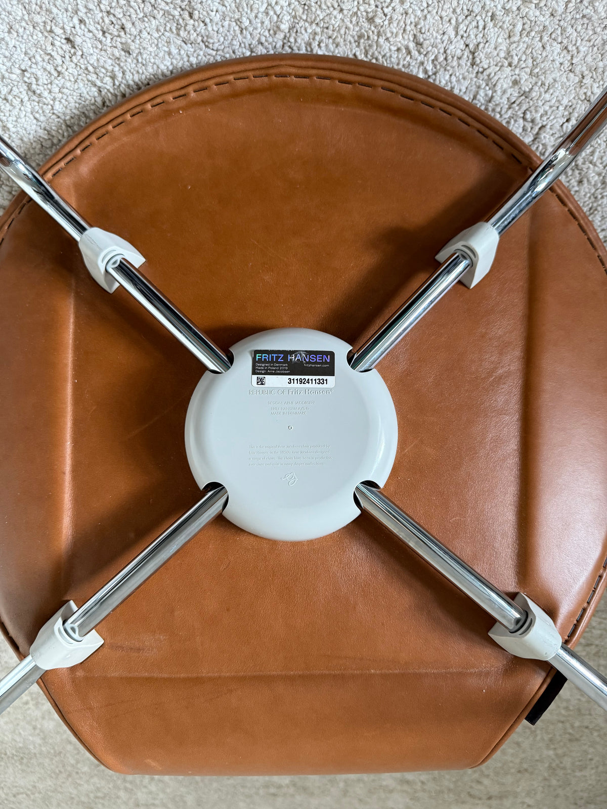 Fritz Hansen 7-series tuoli - Walnut Nahka