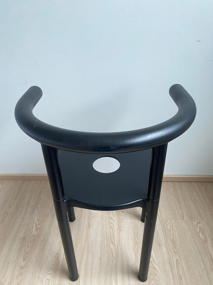 Kartell 4855 tuoli, Musta
