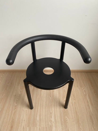Kartell 4855 tuoli, Musta