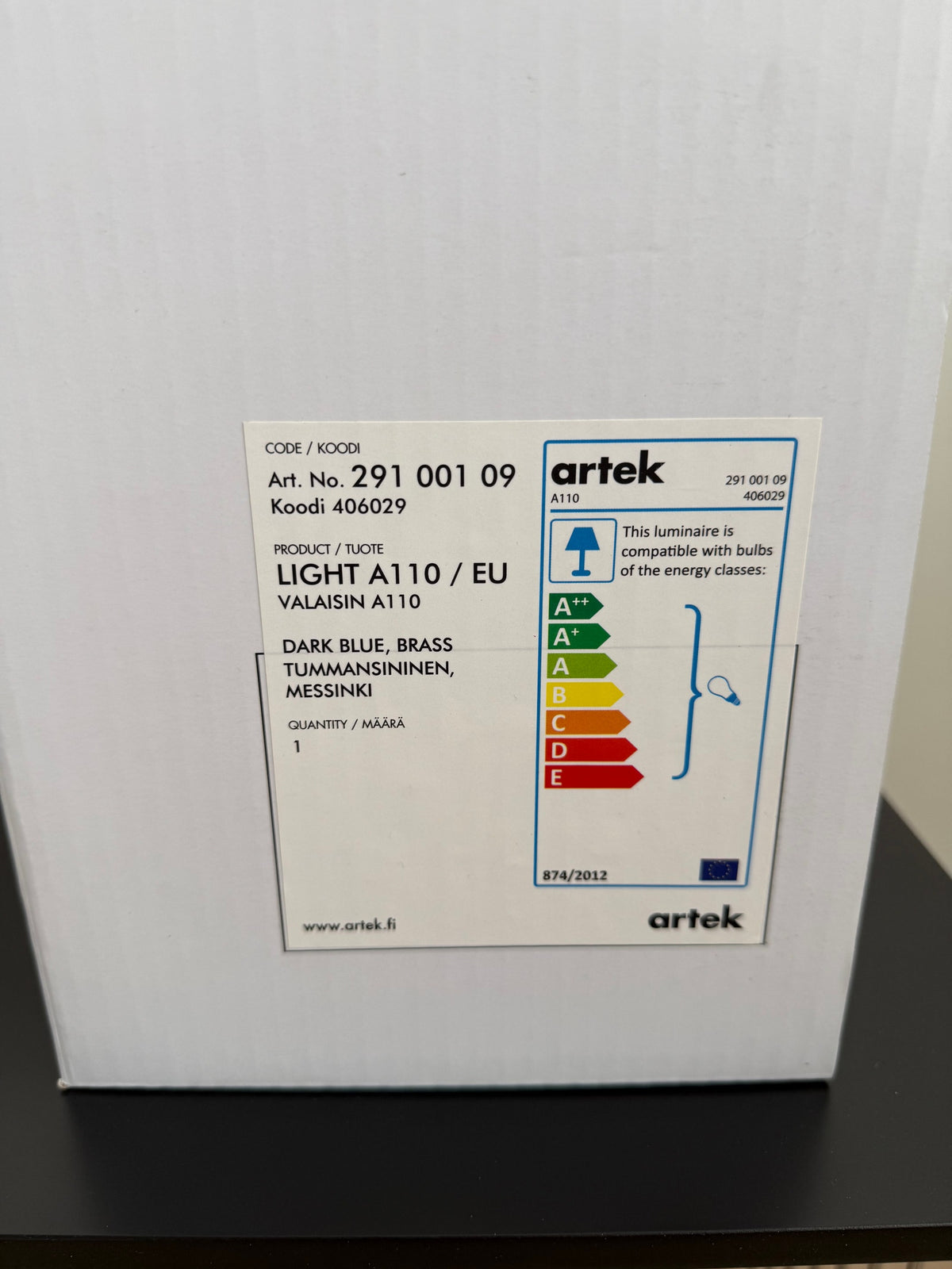 Tummansininen (UUSI) Artek A110 riippuvalaisin