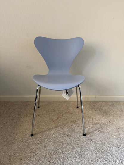 Fritz Hansen Seiska tuoli - Laventelin Sininen