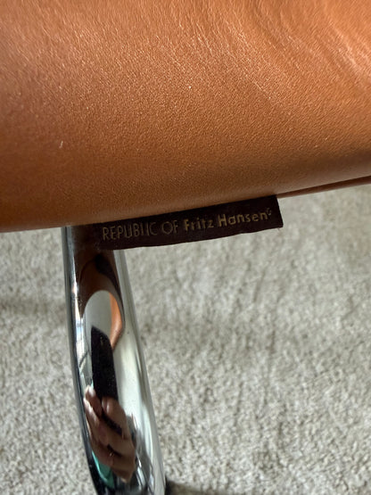 Fritz Hansen 7-series tuoli - Walnut Nahka