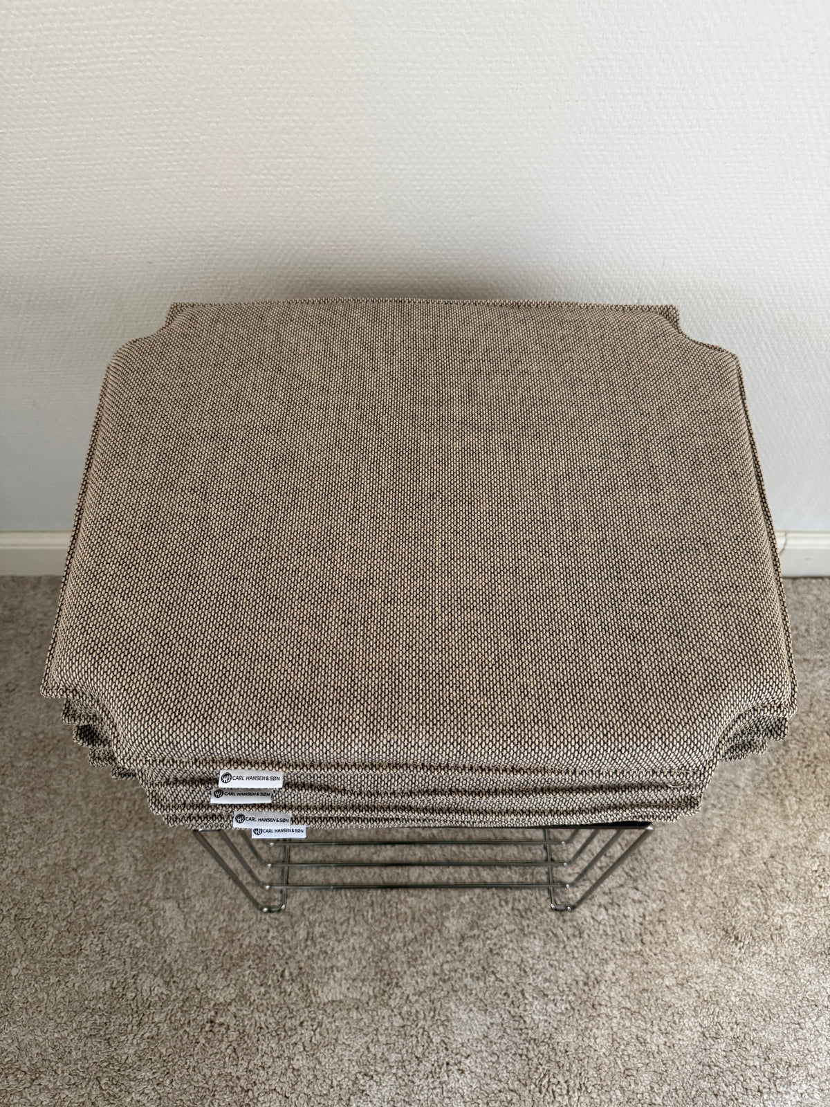 Carl Hansen CH24 Wishbone -tuolin istuintyyny - Re-wool 0218