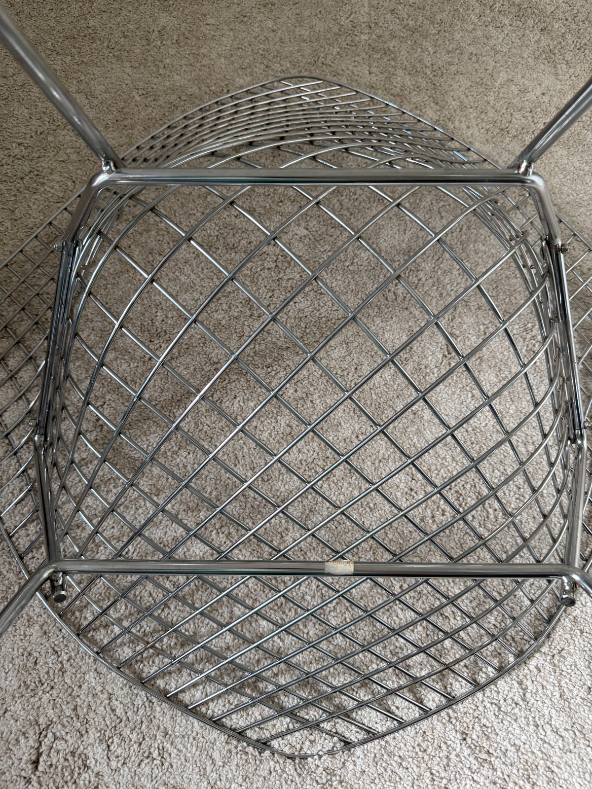 Harry Bertoia Diamond nojatuoli - Kromi